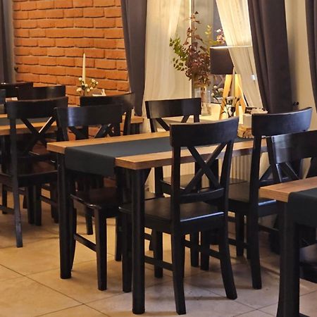فندق Gosciniec Pod Lilijka Podzamcze  المظهر الخارجي الصورة